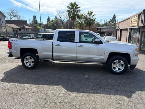 Used 2018 Chevrolet Silverado 1500 LT w/ All Star Edition AWD/4WD image 6