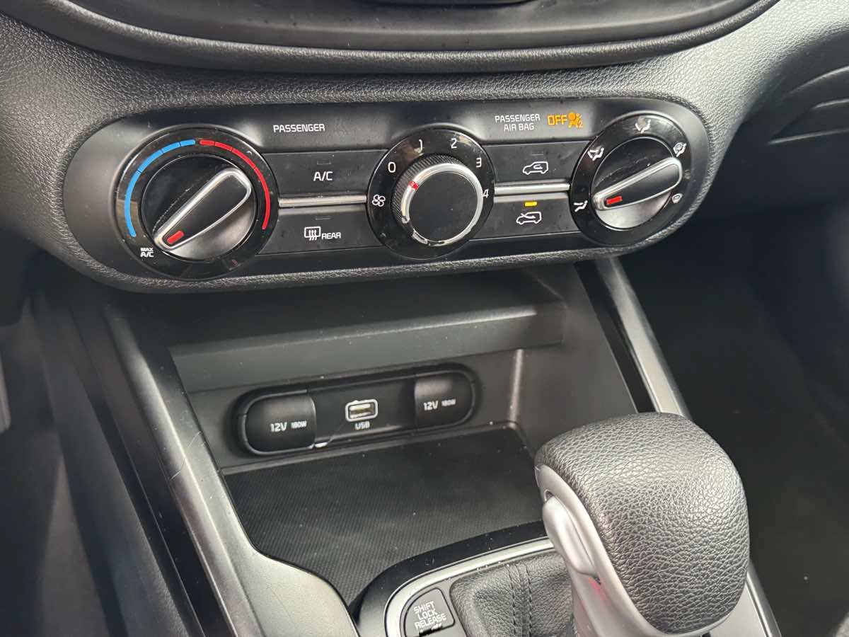 Used 2022 Kia Soul LX w/ Technology Package FWD image 30