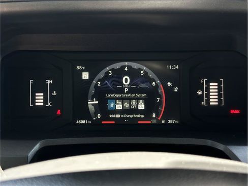 Used 2024 Toyota Tacoma SR5 AWD/4WD image 20