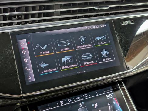 Used 2025 Audi Q7 3.0T Premium Plus image 39