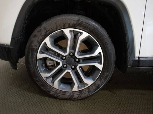 Used 2023 Jeep Compass Limited AWD/4WD image 9