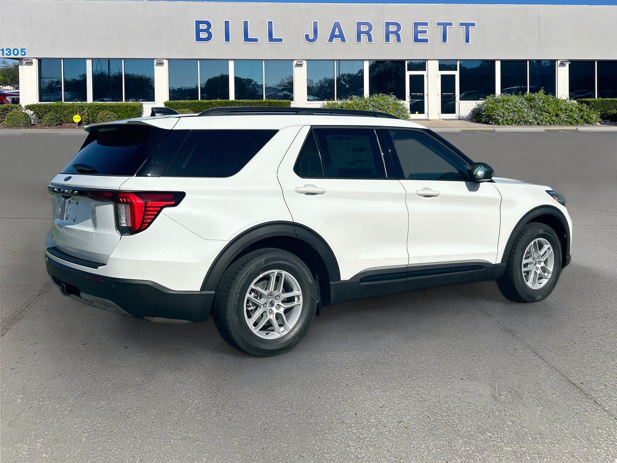 New 2026 Ford Explorer Active w/ Active Comfort Package RWD image 4