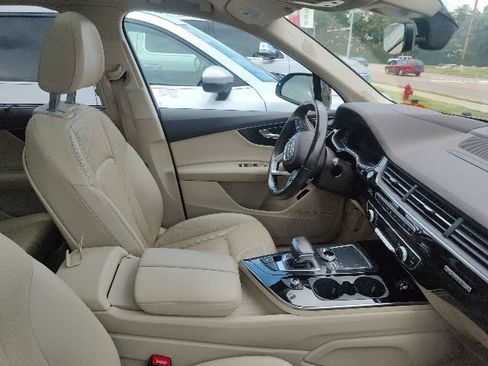 Used 2019 Audi Q7 3.0T Prestige AWD/4WD image 23