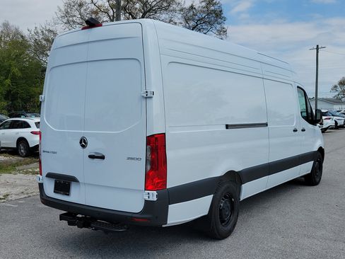 New 2026 Mercedes-Benz Sprinter 2500 image 3