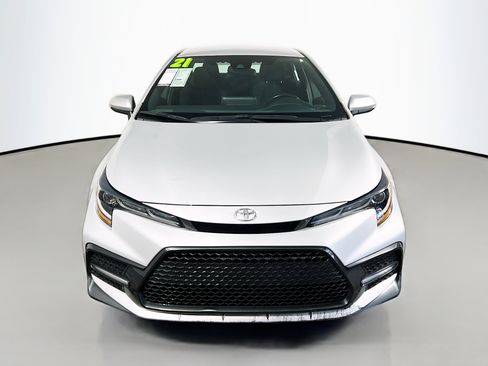 Used 2021 Toyota Corolla SE image 11