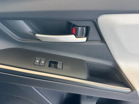 New 2026 Subaru Solterra AWD/4WD image 18