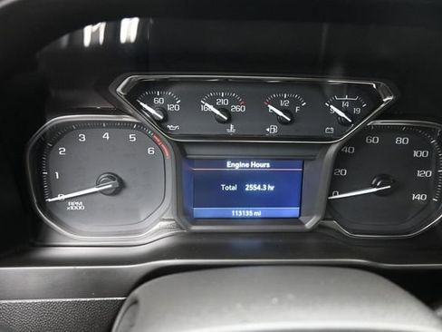 Used 2021 GMC Sierra 1500 AT4 w/ AT4 Preferred Package AWD/4WD image 4