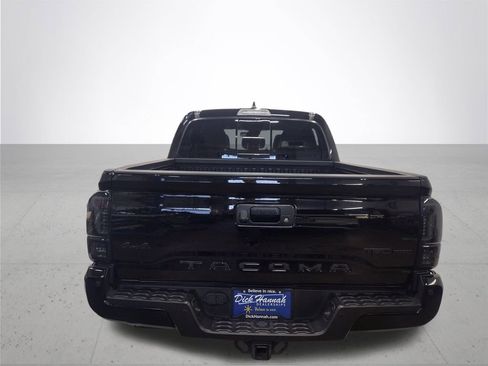 Used 2022 Toyota Tacoma TRD Pro AWD/4WD image 13