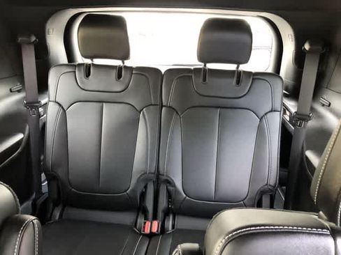 Certified 2024 Jeep Grand Cherokee L Limited w/ Black Appearance Package AWD/4WD image 30