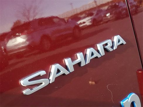 Used 2021 Jeep Wrangler Unlimited Sahara w/ Cold Weather Group image 7