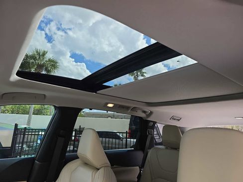 Used 2022 INFINITI QX60 Sensory w/ Cargo Package image 26