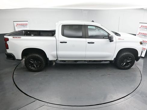 Used 2021 Chevrolet Silverado 1500 LT Trail Boss image 31