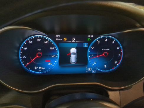 Used 2021 Mercedes-Benz GLC 300 4MATIC image 17