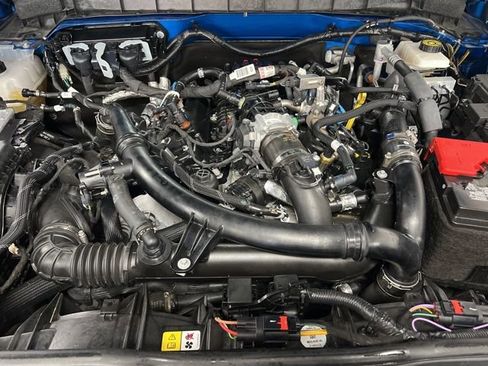 Used 2023 Ford Bronco Wildtrak AWD/4WD image 36