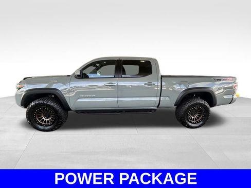 Used 2023 Toyota Tacoma TRD Off-Road image 8