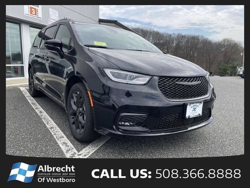 New 2026 Chrysler Pacifica Limited w/ S Appearance Package AWD/4WD image 7