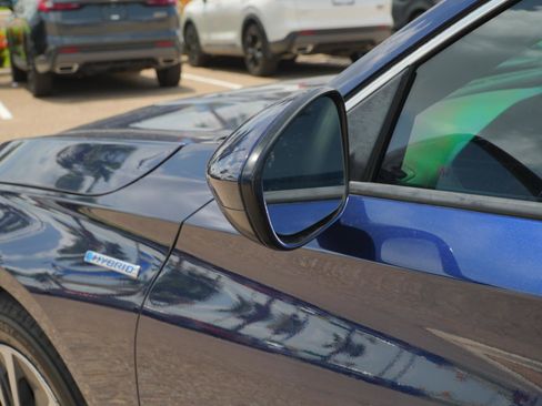 Used 2020 Honda Accord EX image 6
