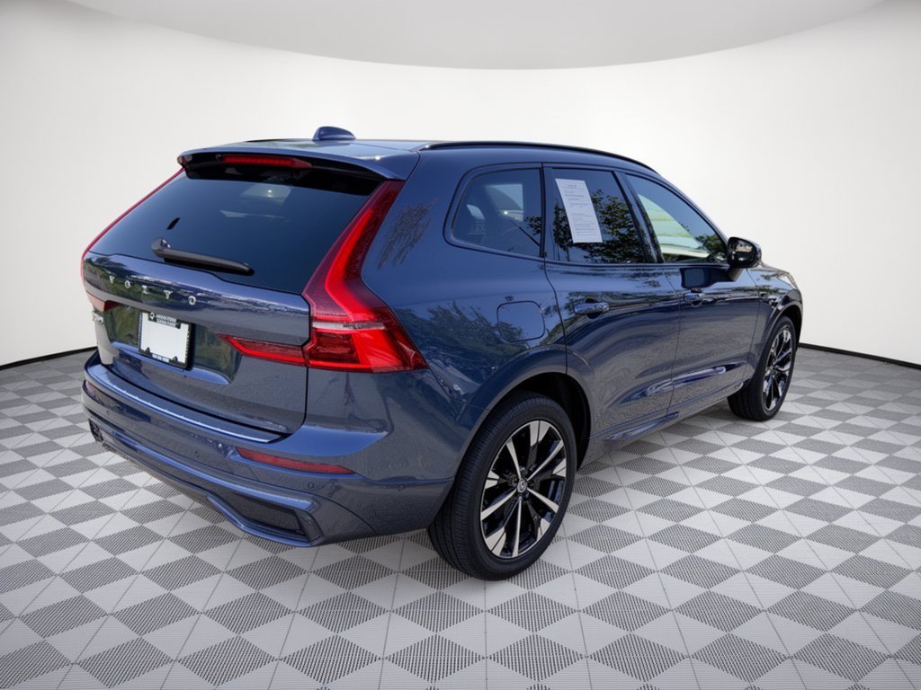 Used 2026 Volvo XC60 B5 Plus AWD/4WD image 9