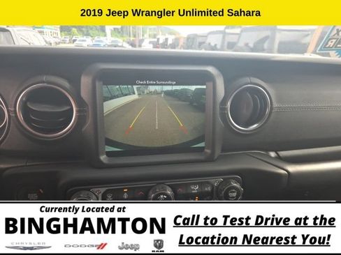 Used 2019 Jeep Wrangler Unlimited Sahara AWD/4WD image 21