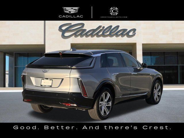 Certified 2024 Cadillac Lyriq Tech RWD image 3