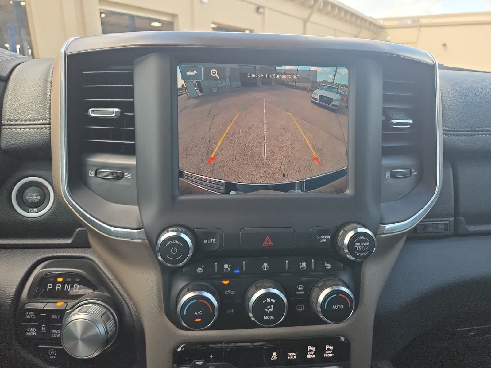 Used 2022 RAM 1500 Laramie AWD/4WD image 17