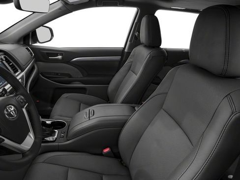 Used 2018 Toyota Highlander Limited AWD/4WD image 9