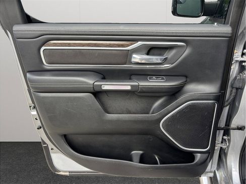 Used 2020 RAM 1500 Laramie AWD/4WD image 45