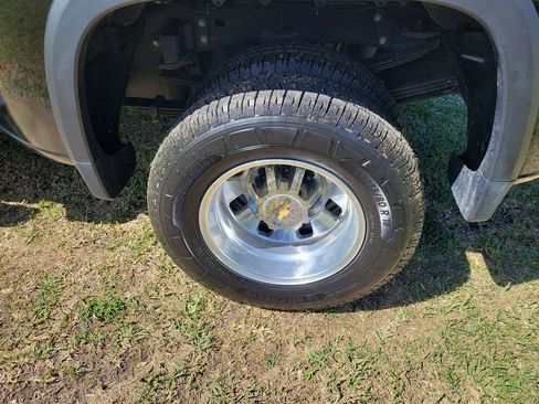 Used 2024 Chevrolet Silverado 3500 High Country AWD/4WD image 6