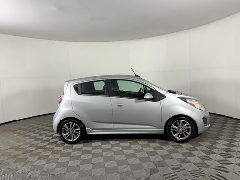 Used 2016 Chevrolet Spark LT image 2
