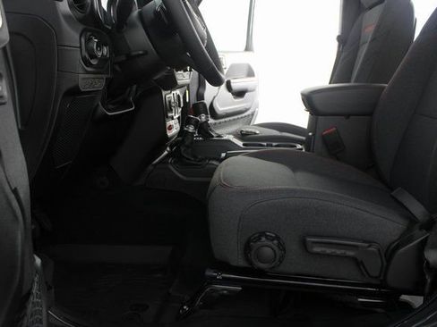 New 2026 Jeep Wrangler Unlimited Rubicon image 15