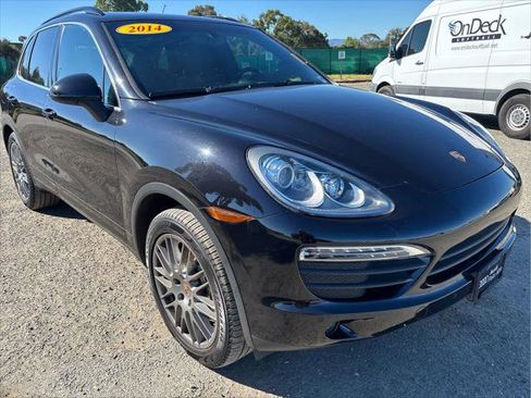 Used 2014 Porsche Cayenne S image 2