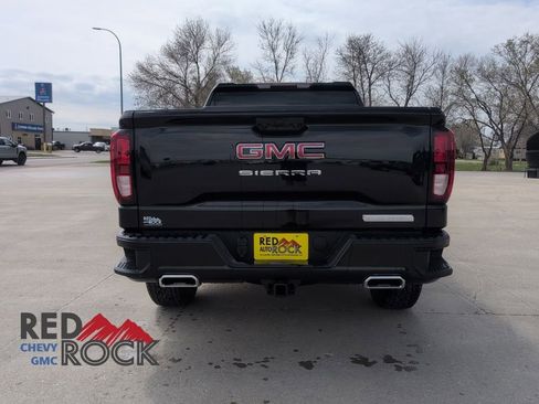 New 2025 GMC Sierra 1500 Elevation image 9