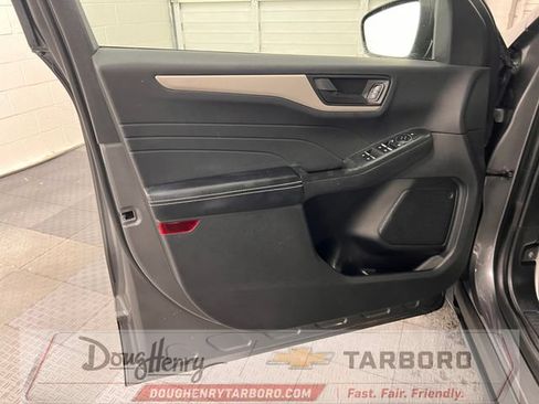 Used 2022 Ford Escape SE w/ Convenience Package FWD image 26