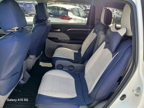 Used 2016 Toyota Highlander Limited FWD image 14
