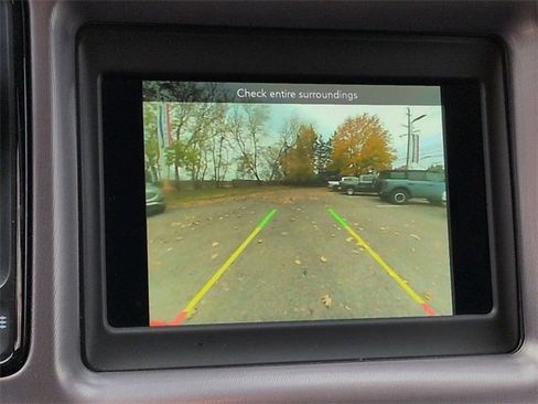 Used 2023 Dodge Challenger SXT image 18