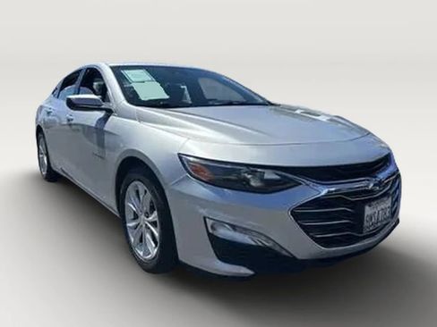 Used 2019 Chevrolet Malibu LT w/ Driver Confidence Package II image 4
