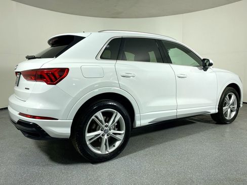 Used 2020 Audi Q3 2.0T Premium Plus w/ Premium Plus Package image 36