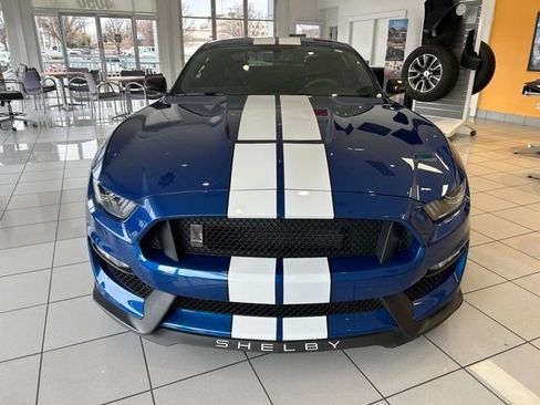 Used 2017 Ford Mustang Shelby GT350 image 10