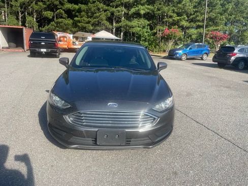 Used 2018 Ford Fusion S FWD image 3