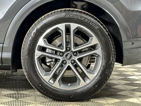 New 2025 Audi Q5 Prestige image 23