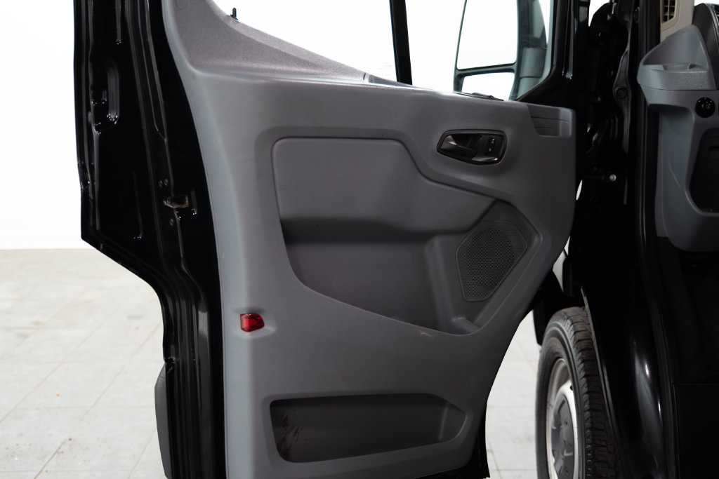 Used 2018 Ford Transit 350 XL RWD image 5