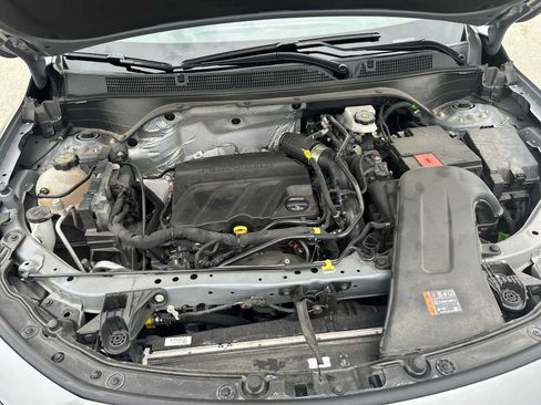 Used 2024 Buick Envista Sport Touring w/ Convenience II Package FWD image 29