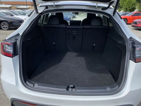 Used 2023 Tesla Model Y Long Range image 8
