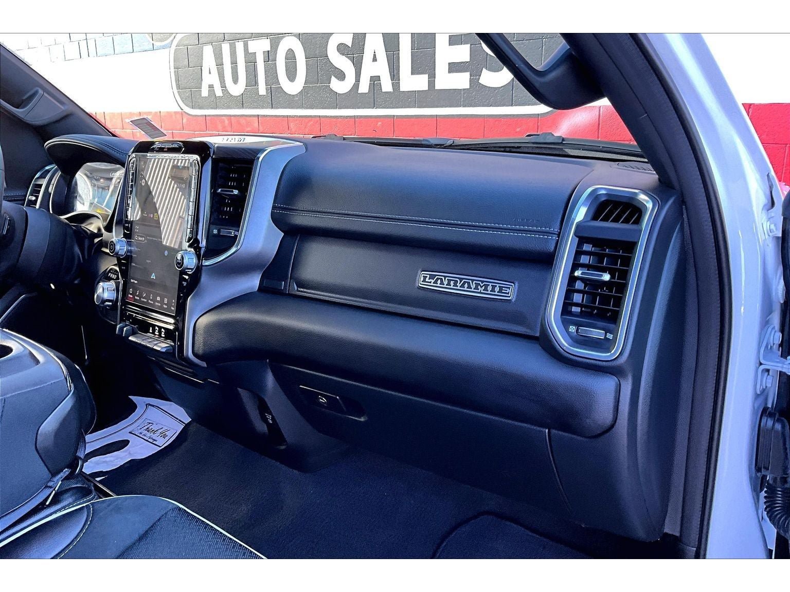 Used 2025 RAM 1500 Laramie AWD/4WD image 17