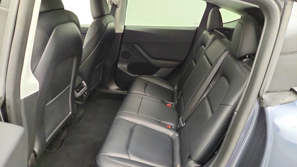 Used 2022 Tesla Model Y Performance AWD/4WD image 25