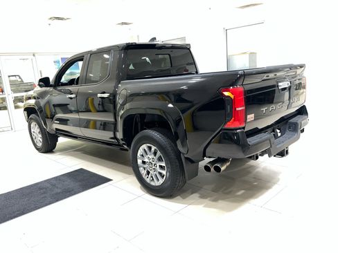 Used 2024 Toyota Tacoma Limited image 10