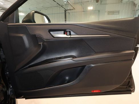 Used 2025 Toyota Camry LE FWD image 18