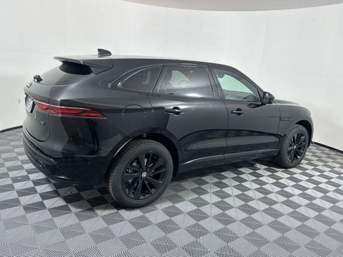 Used 2026 Jaguar F-PACE R-Dynamic S image 18