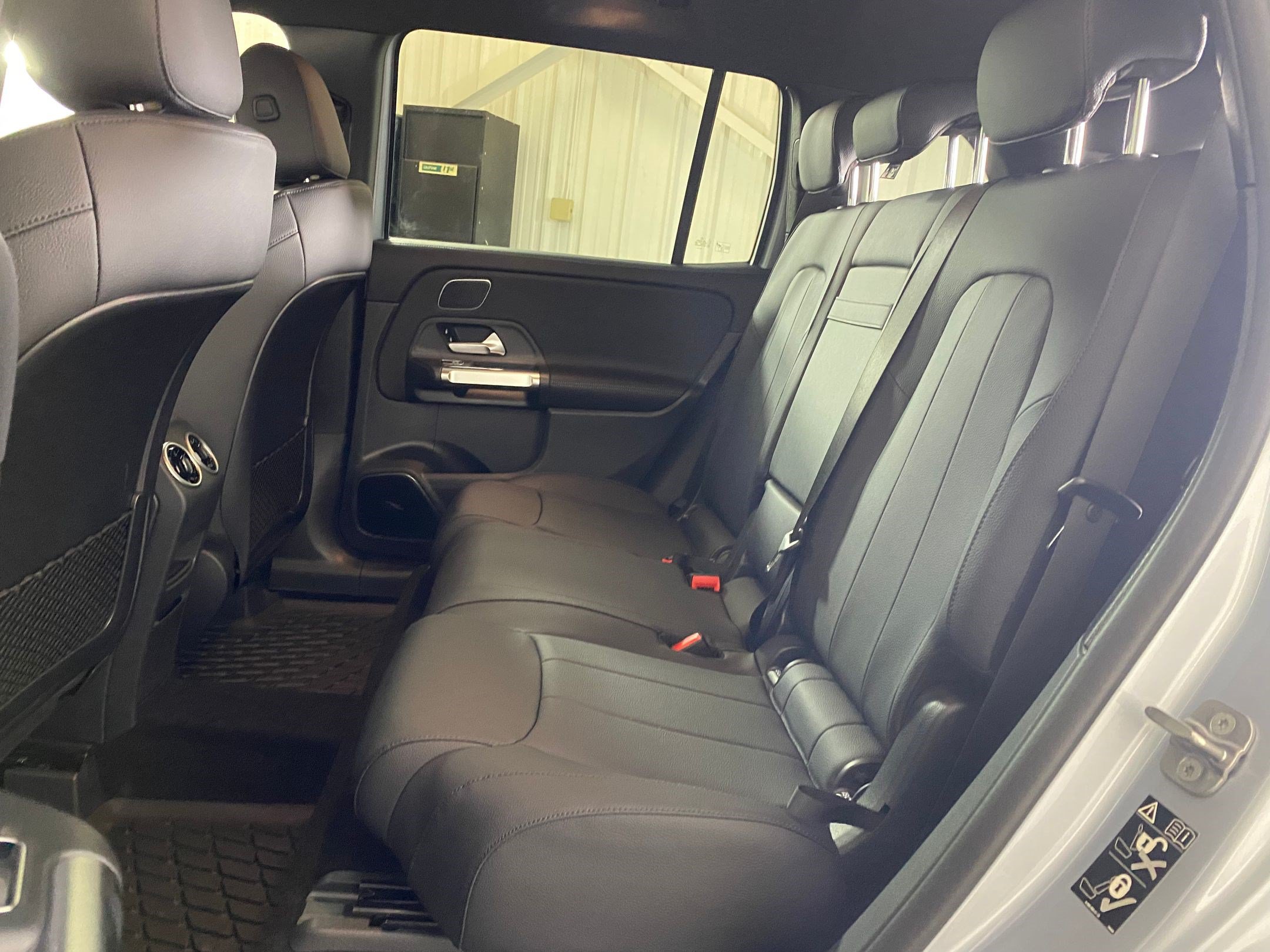 Used 2026 Mercedes-Benz GLB 250 4MATIC image 14