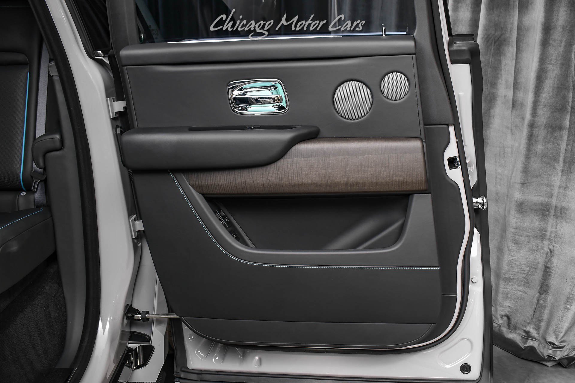 Used 2027 Rolls-Royce Cullinan AWD/4WD image 35